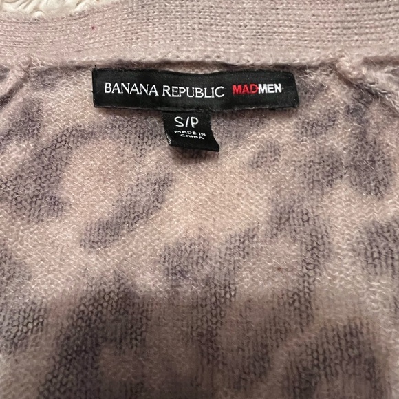 Adorable cheetah print cashmere cardigan - Picture 8 of 8